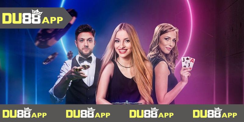 So sánh live casino so với bản online